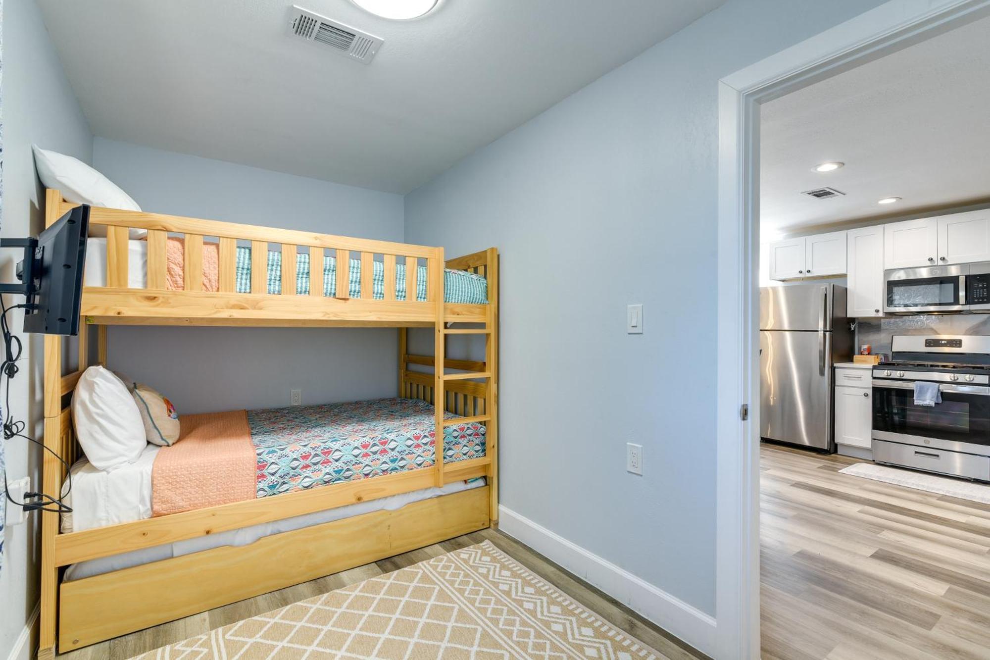 Seaside Retreat In Galveston Near Pleasure Pier! Villa Exterior photo